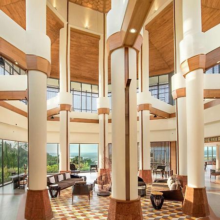 Doubletree By Hilton Goa - Panaji Hotel Bagian luar foto