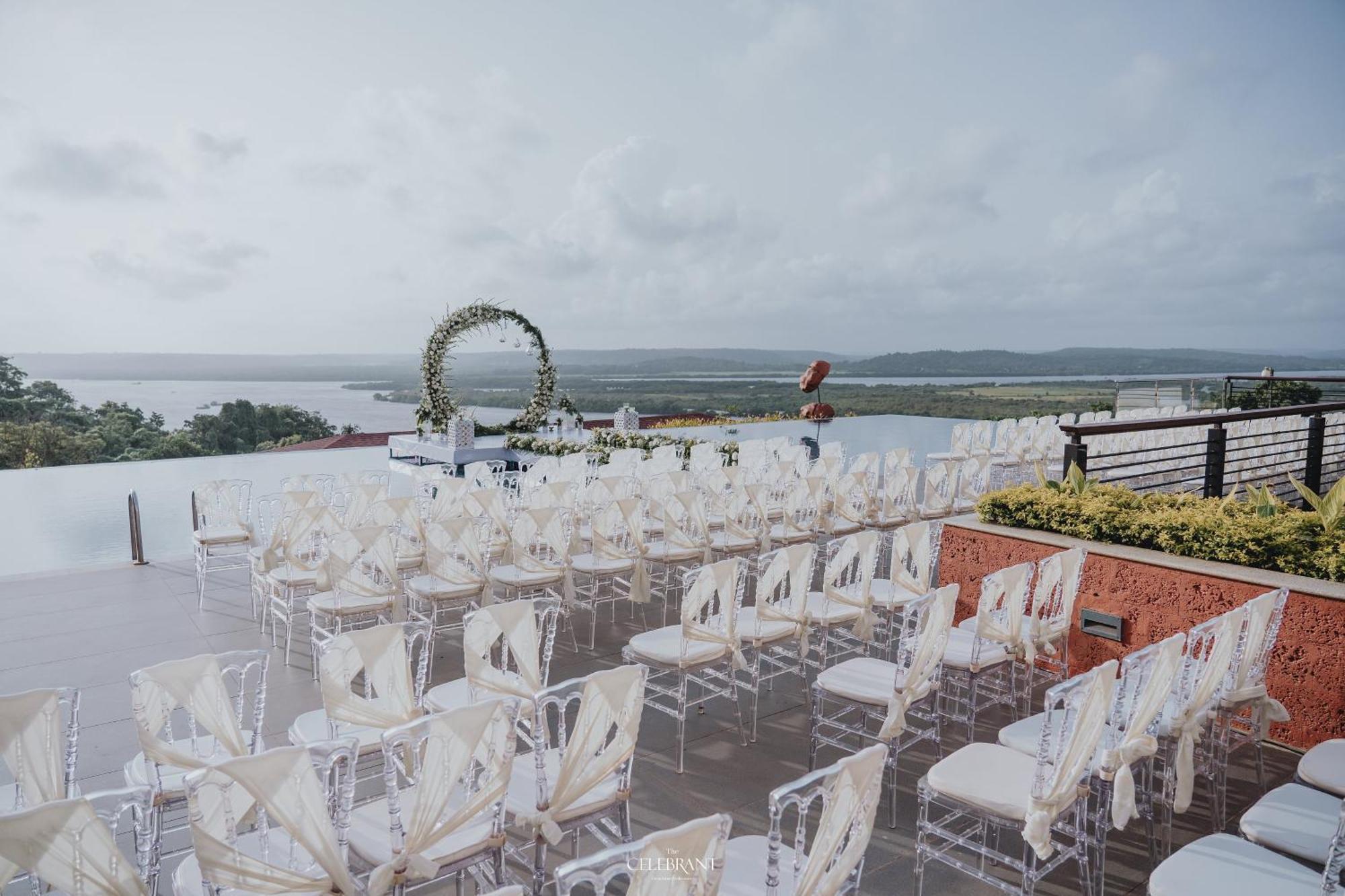 Doubletree By Hilton Goa - Panaji Hotel Bagian luar foto