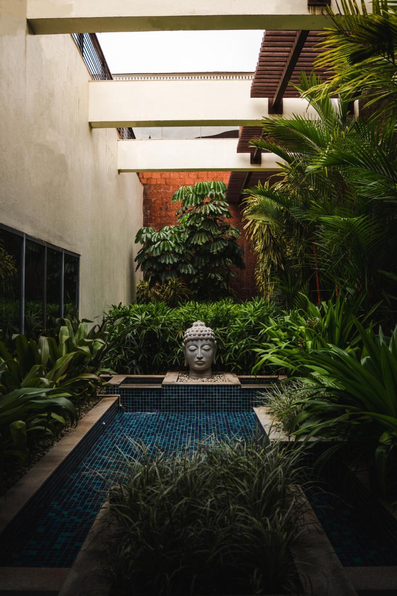 Doubletree By Hilton Goa - Panaji Hotel Bagian luar foto