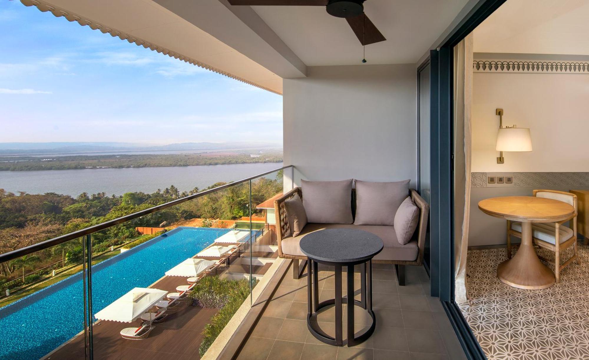 Doubletree By Hilton Goa - Panaji Hotel Bagian luar foto