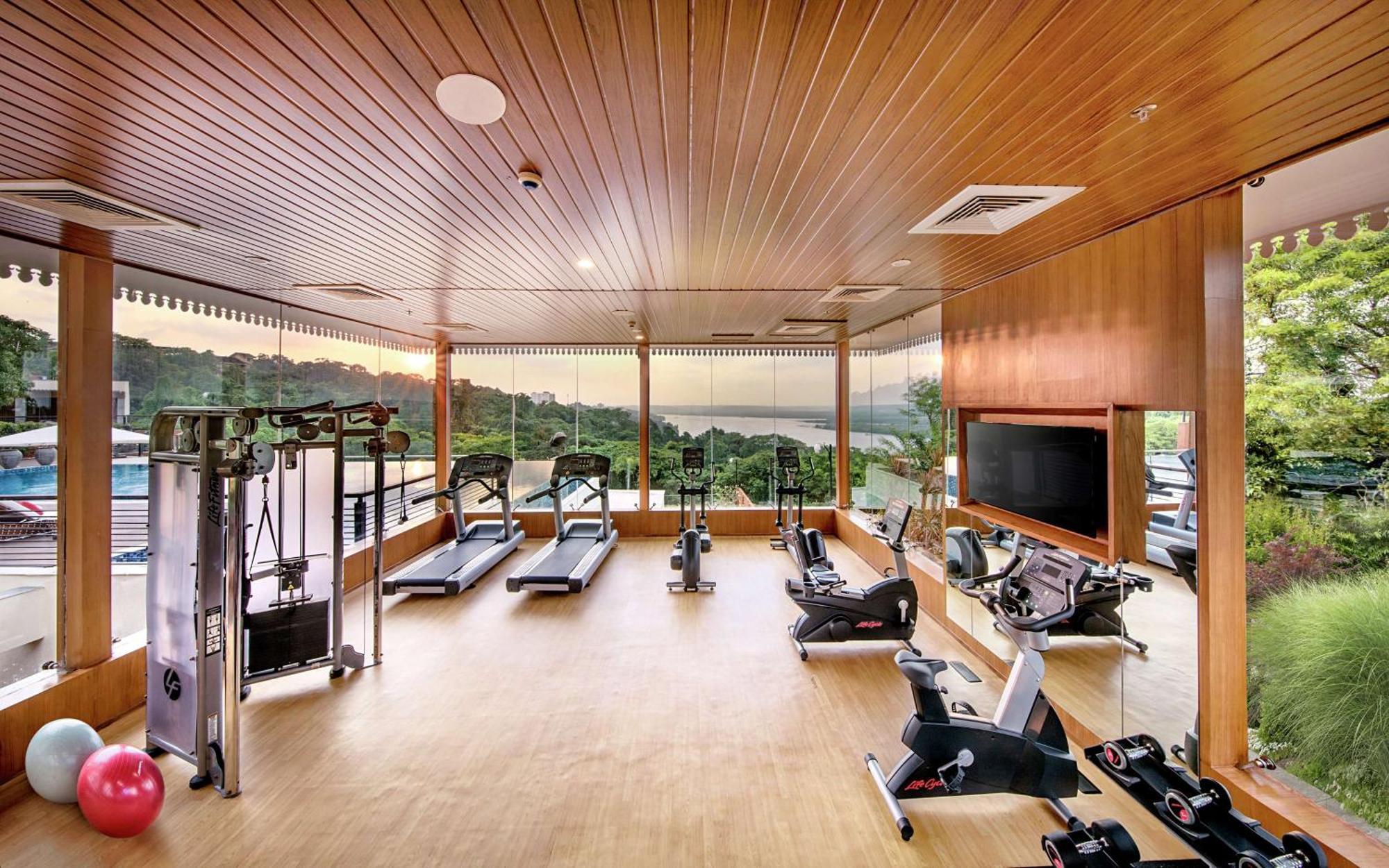 Doubletree By Hilton Goa - Panaji Hotel Bagian luar foto